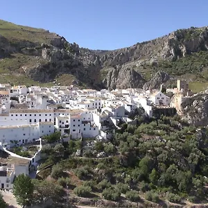 Zuhayra Hotel